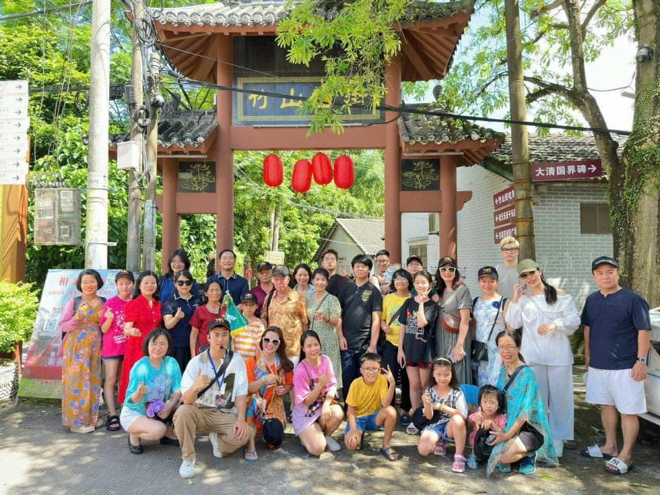 Tour Đông Hưng 3 Ngày 2 Đêm (Đoàn riêng) - 1