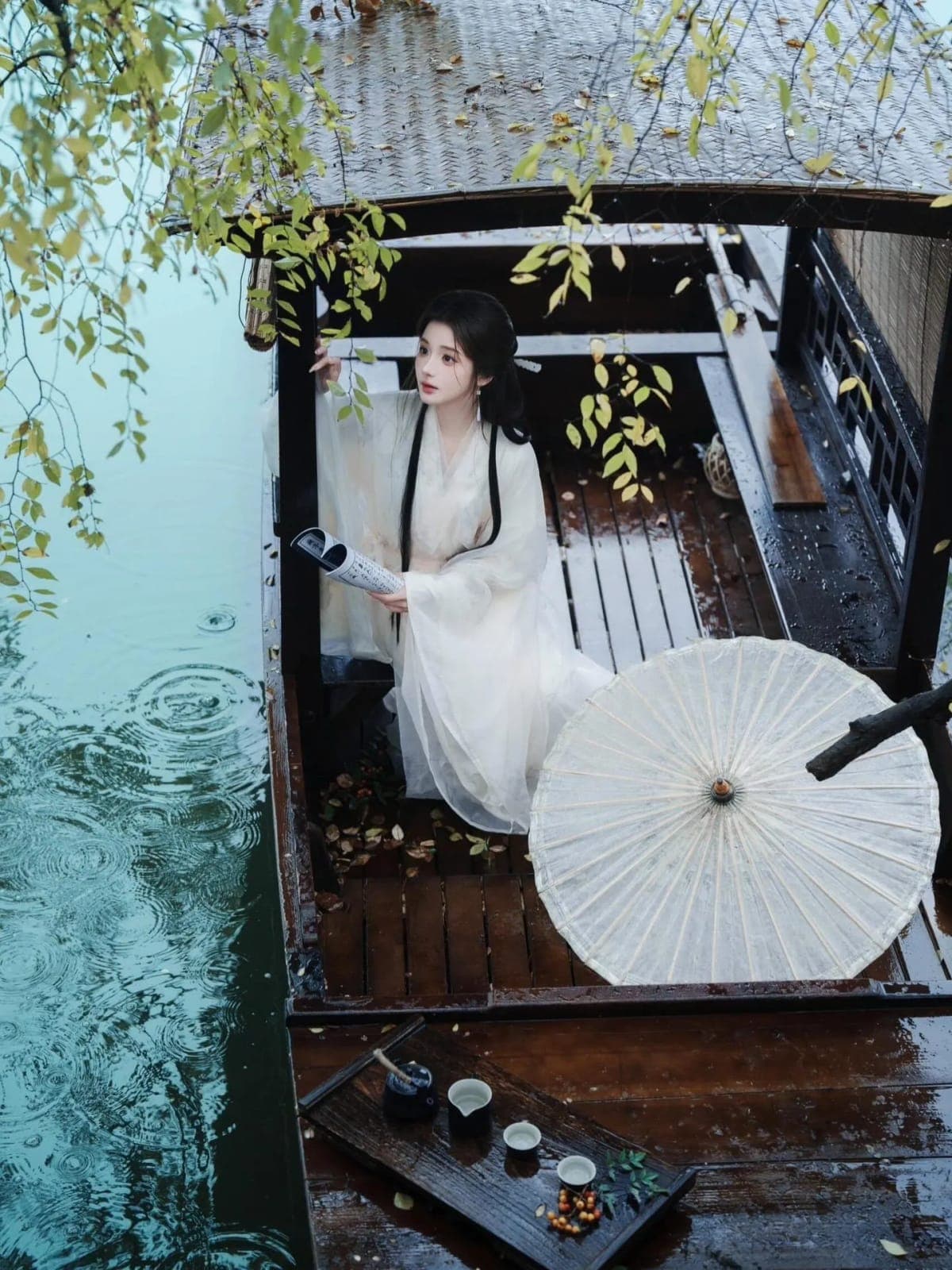 Ô Trấn và thuyền gỗ Giang Nam – ảnh 3 Du khách mặc Hán phục chụp ảnh tại Ô Trấn Giang Nam – góc 3
