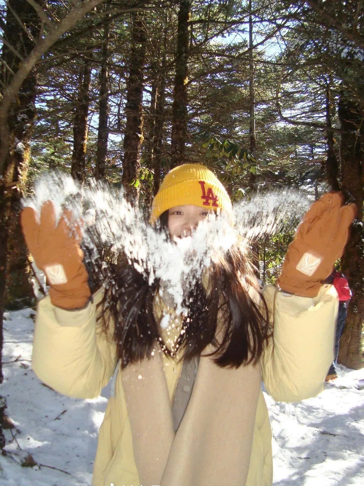 Hà Khẩu - Côn Minh - Núi Tuyết Kiệu Tử 4 Ngày 3 Đêm - 2