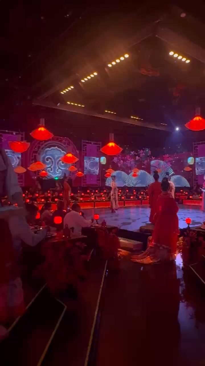 Yến tiệc cung đình ở Côn Minh: một lựa chọn hợp với khách thích hành trình có điểm nhấn buổi tối